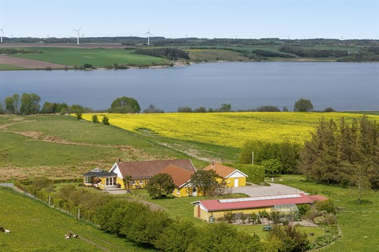 Luksusbolig netop kommet til salg i Fårup: Se hvad du skal smide for Fårups dyreste adresser her