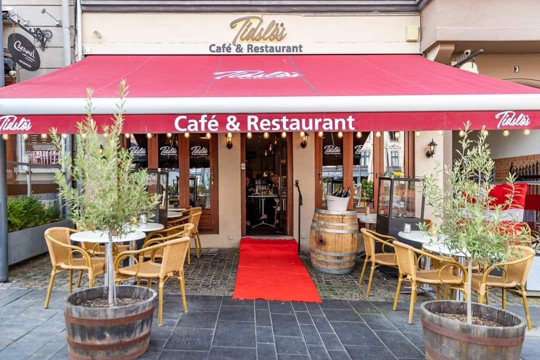 Café Tidslös lukker lørdag aften for personalepleje fest