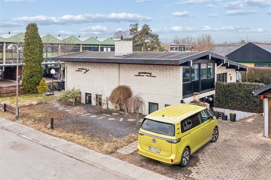 Bredekærs Vænge 117 og 1 anden boliger er kommet til salg denne uge i Ishøj - se boligerne her.