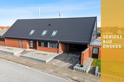 Mæglerhuset Sæby søger seriøse bud på stor villa i Østervrå