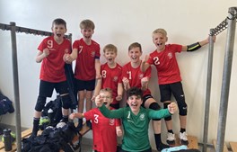 Brønderslev IFs U11-drenge viser styrke og samarbejde i sejr over Hjallerup IF
