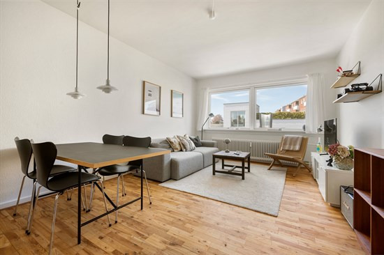 Holmegårdsvej 1C er til salg for kun 2.995.000 kr.: Se de billigste boliger til salg i Charlottenlund her