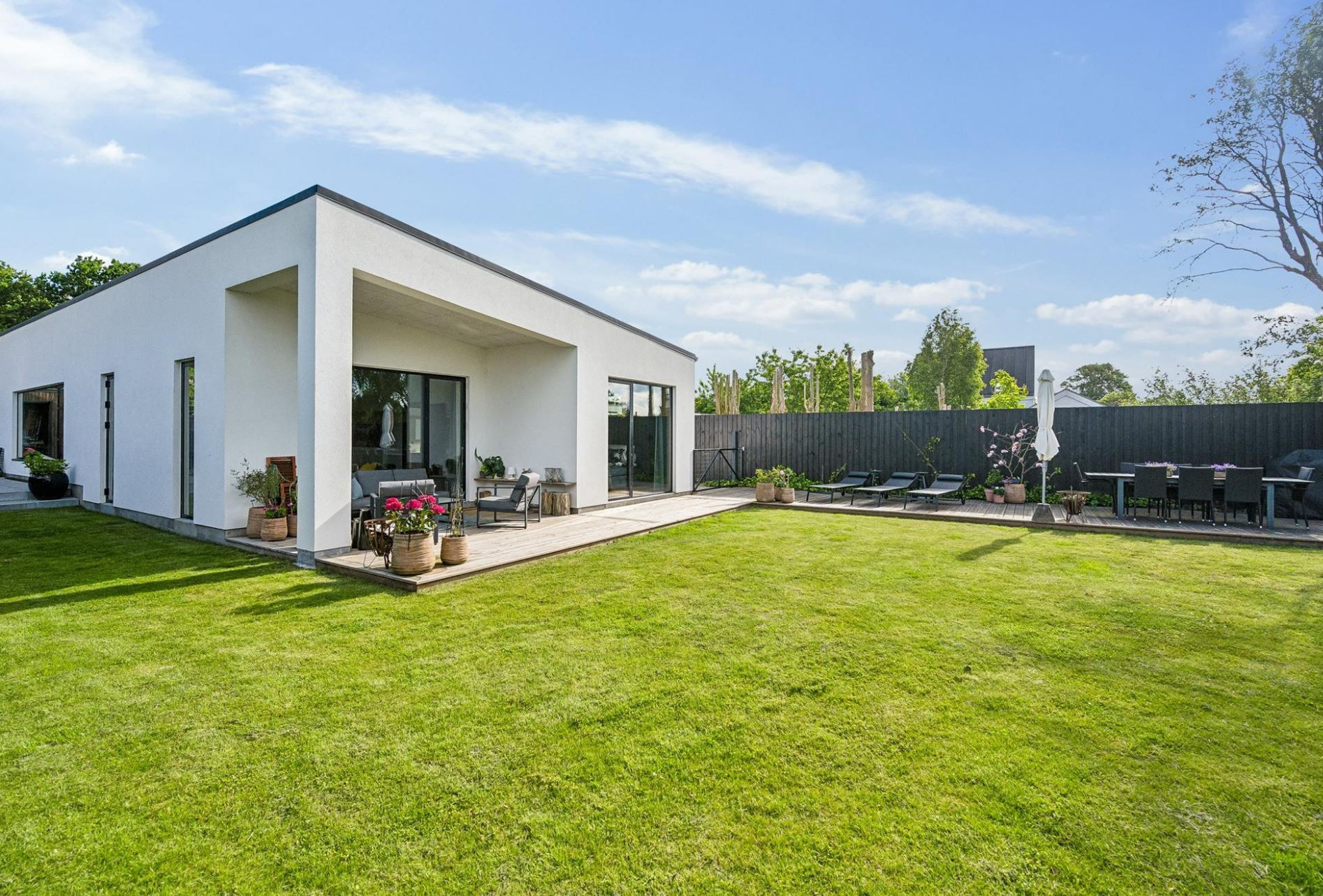 Åbent hus: Oplev arkitekttegnet kvalitetshus i naturskønt nabolag