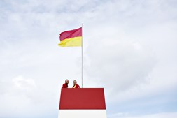 Livredderne åbner badesæsonen på Rørvig Strand