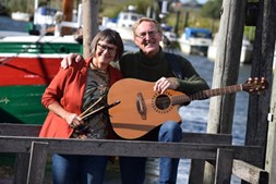 Folk Lovers spiller i Ølværket på Marie's Kultur Festival