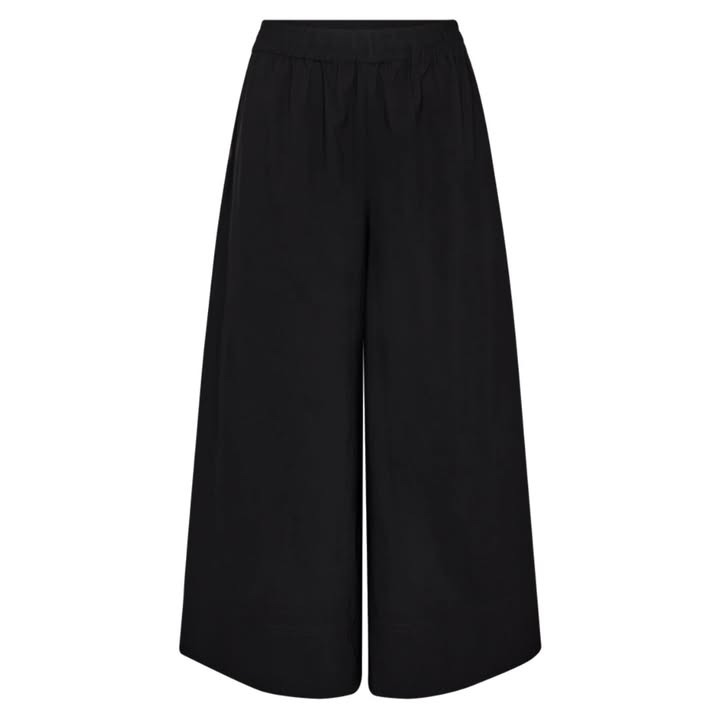 GARDEROBEN lancerer sommernyheder fra Freequent med stilfuld vidde