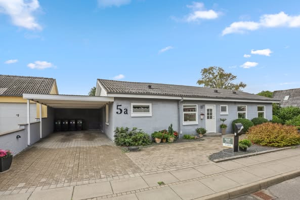 Mæglerhuset Asger Larsen præsenterer velholdt etplansvilla klar til overtagelse i Ranum