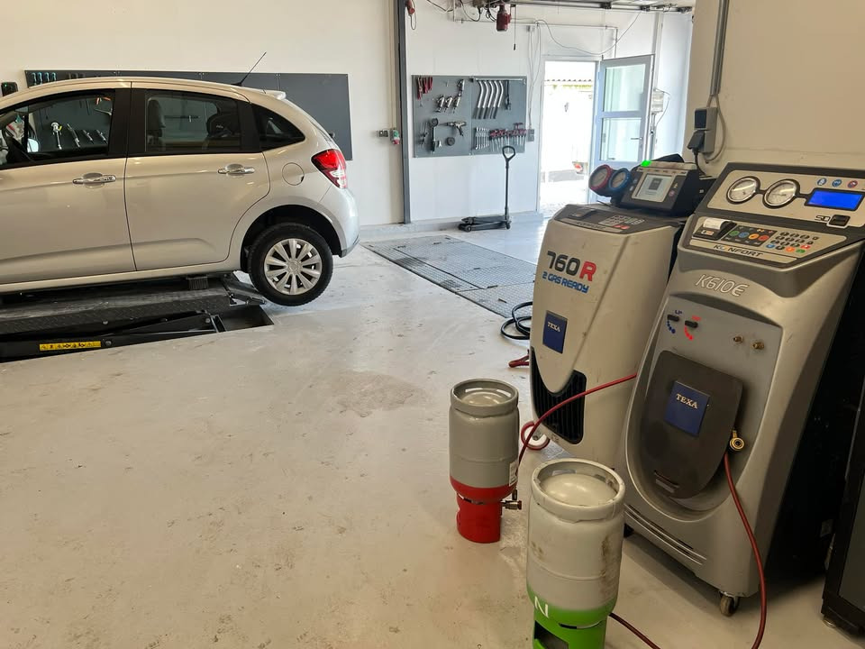 Sommer-tilbud på A/C-service hos Vittrup Auto Aps