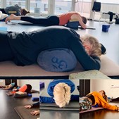 Ekstra yogahold i juli og august på lørdage