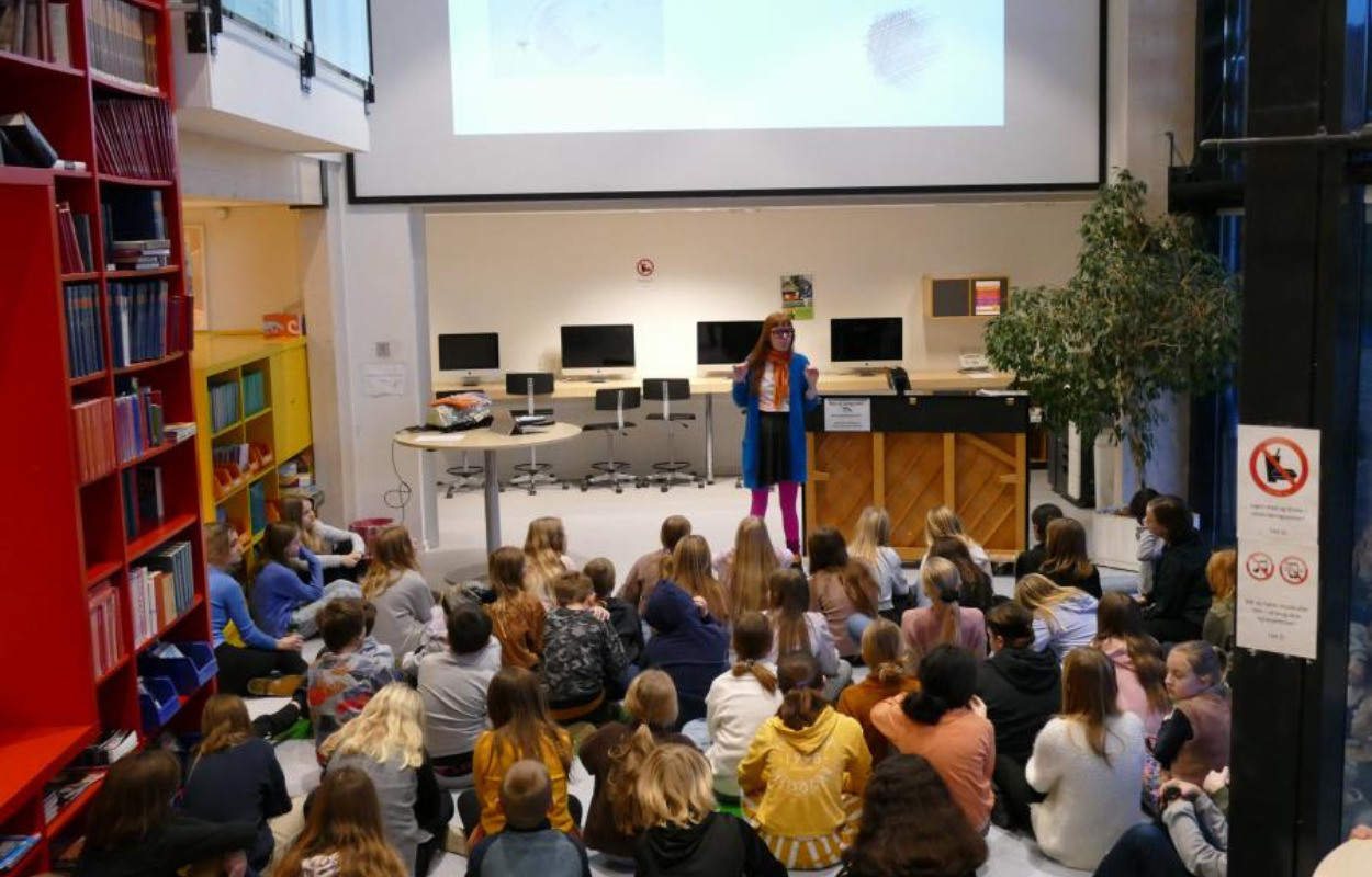 Odder Bibliotek udgiver tegneserieantologi med elever fra Parkvejens Skole
