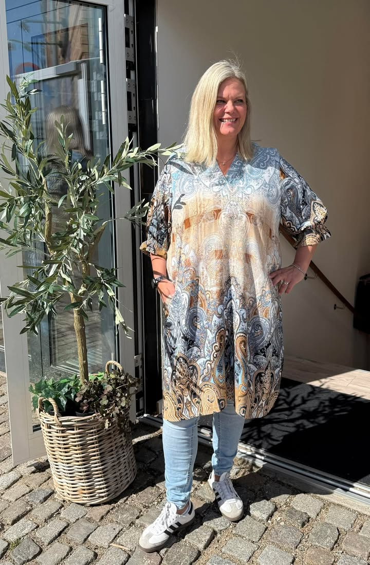 Only Curves præsenterer ny sommerkjole fra Zhenzi med smukke detaljer