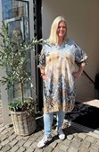 Only Curves præsenterer dejlig sommerkjole fra Zhenzi