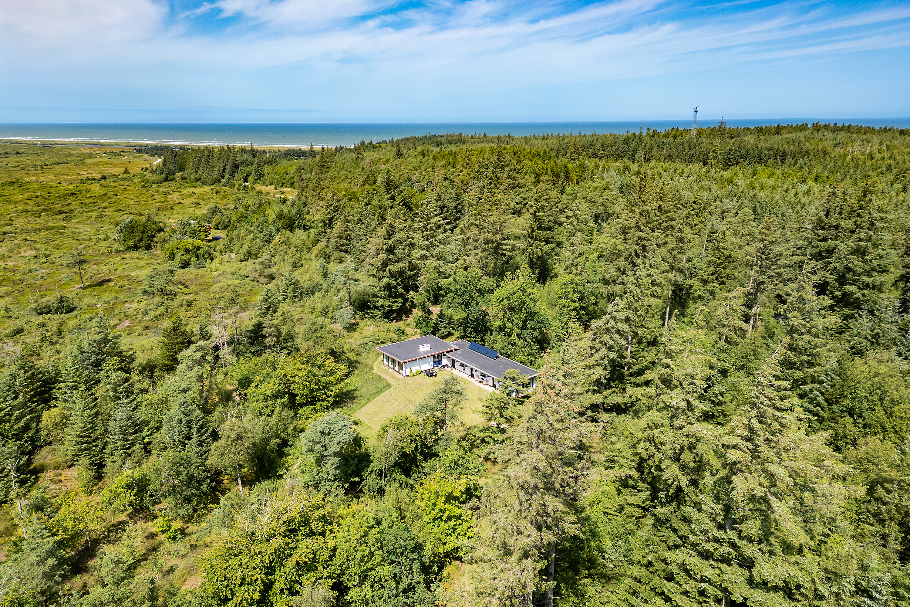 Eksklusivt liebhaveri med betagende havudsigt!