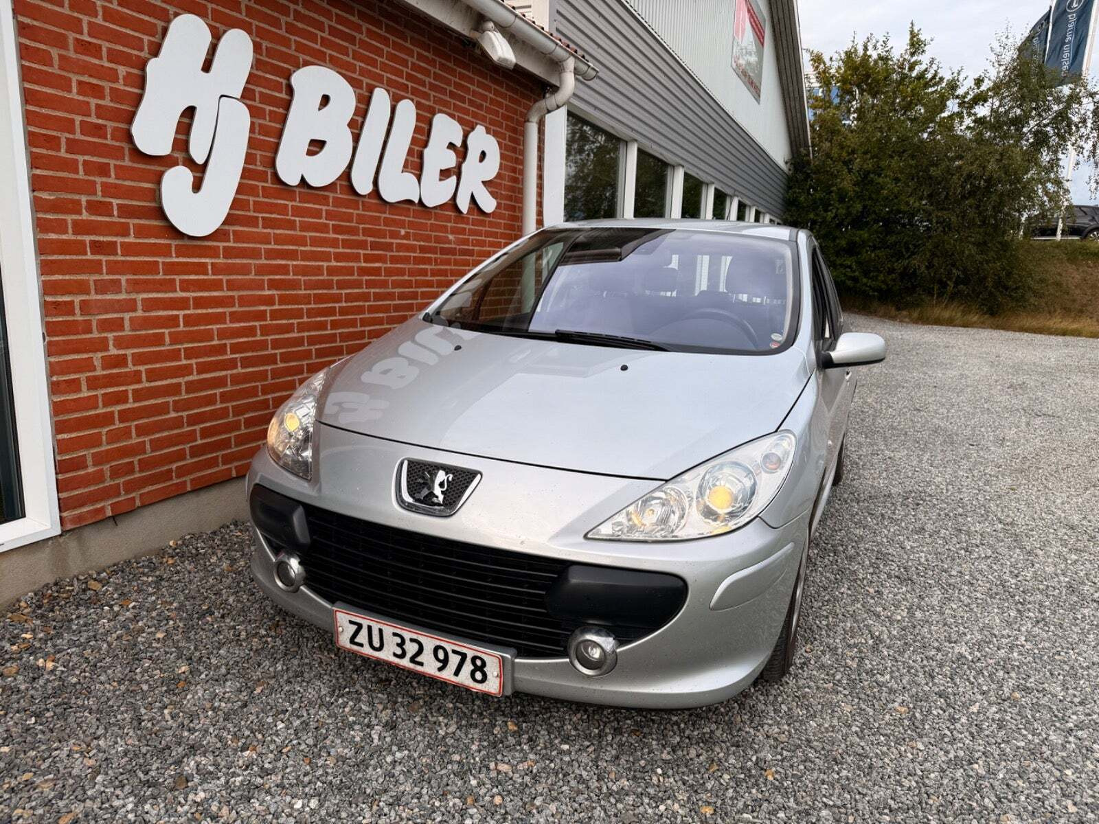 De billigste biler i Højslev - Priser fra 14.800 kr