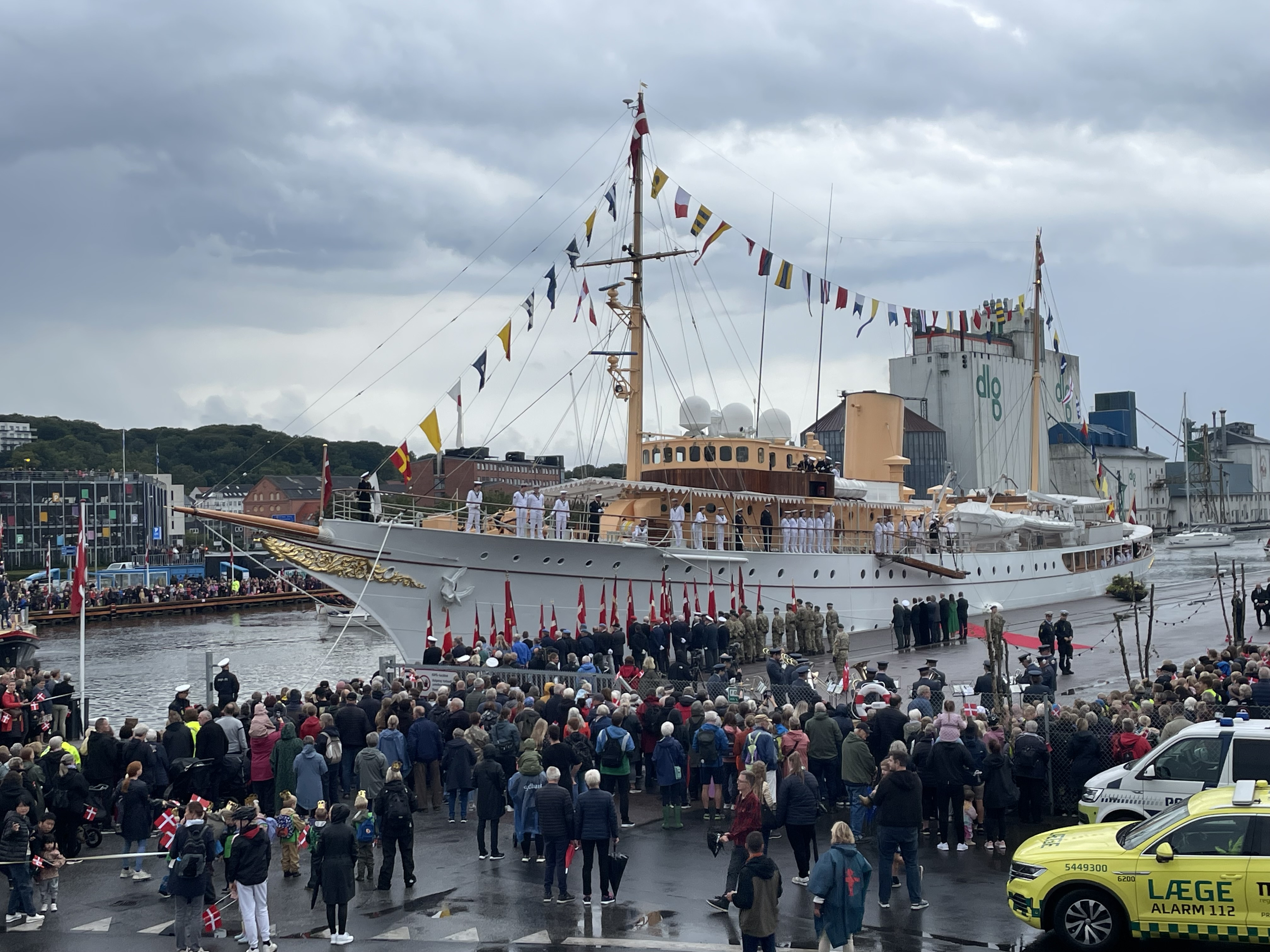 Se billederne fra H.M. Dronningens besøg: Borgere og folkefest
