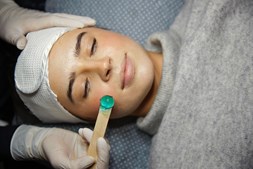 Eksklusiv Fire and Ice ansigtsbehandling hos Cosmo Laser i Vejle