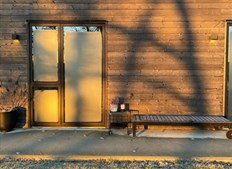 Bag duggede ruder – sådan sikrer du det gode indeklima