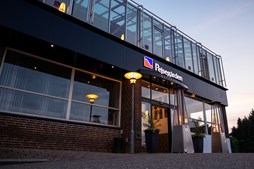 En af Danmarks største hotelkoncerner søger lokale investorer