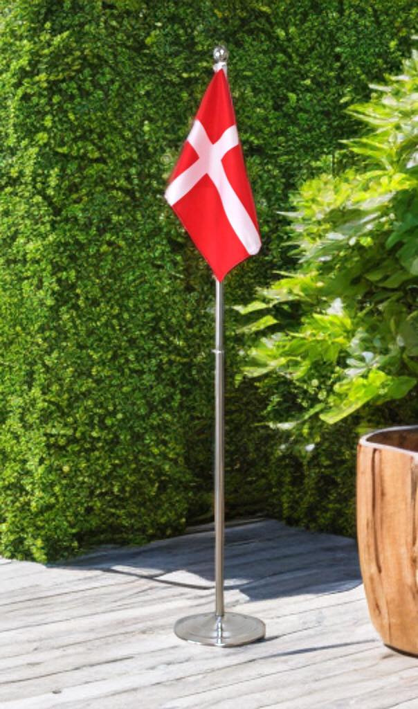 Ja tak tilbud på flot Dannebrog hos Min Købmand Øster Bjerregrav