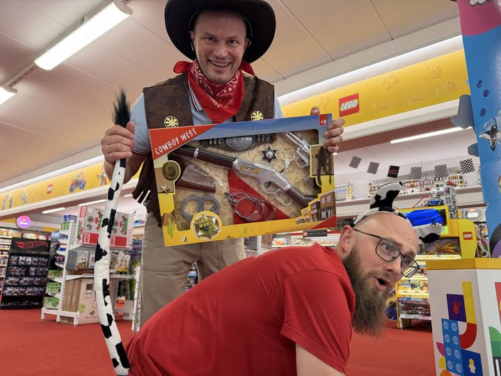 KiDS Coolshop tilbyder cowboy sæt til nedsat pris i vestbyen 
