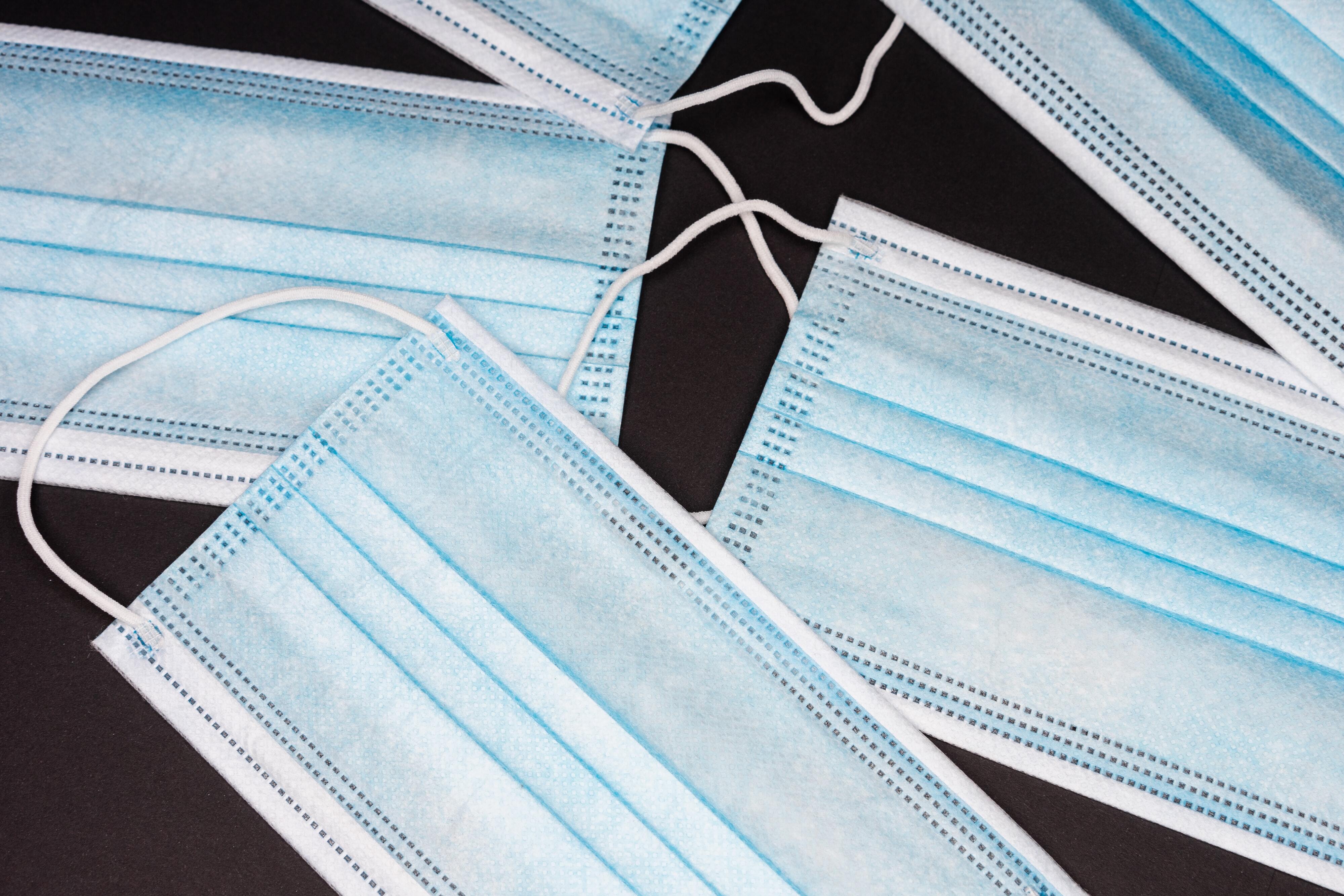 1,1 million mundbind doneret til Favrskov Kommune af Rema 1000