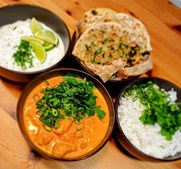 Bestil butter chicken til afhentning hos Njordkøkken tirsdag