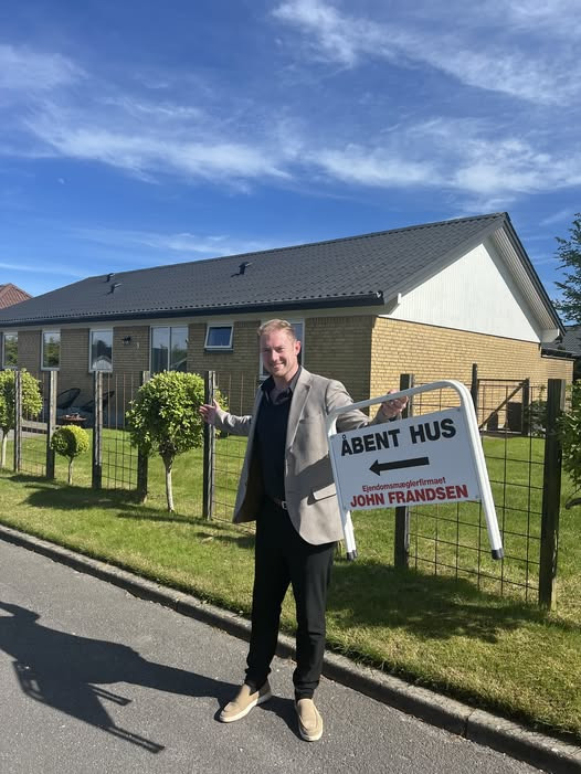 John Frandsen Ikast inviterer til åbent hus i velholdt etplansvilla