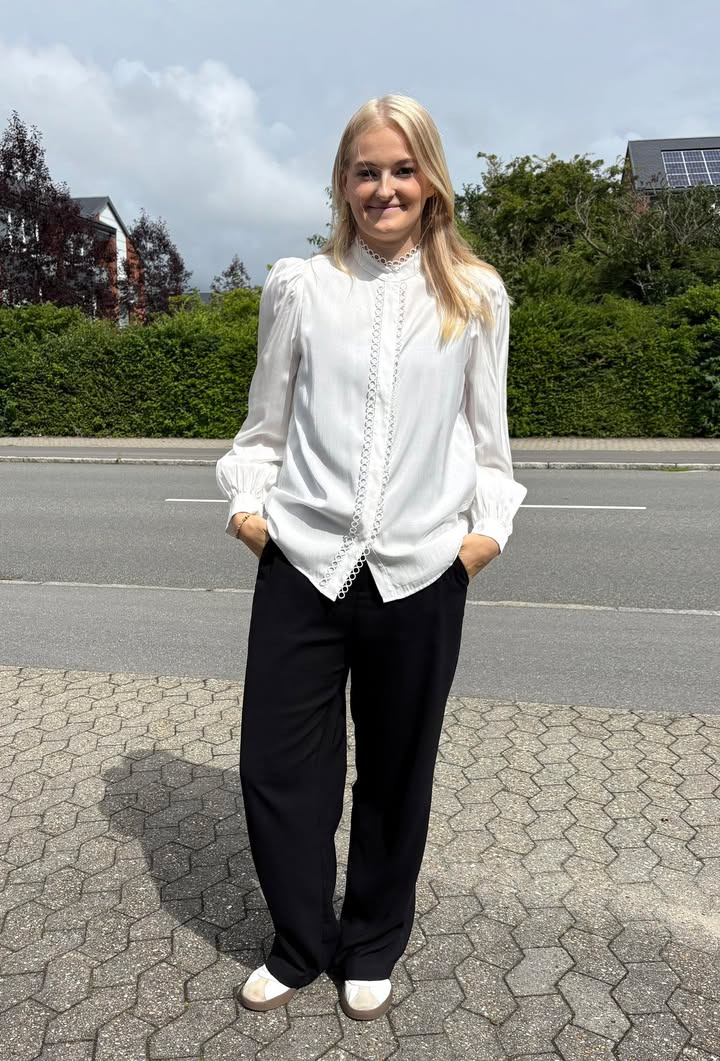 Rosengreen tilbyder nedsatte skjorter fra B Copenhagen