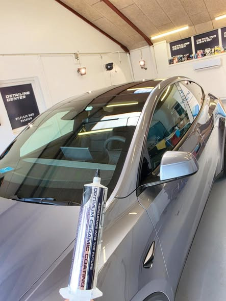 Detailing Center beskytter Tesla Model Y Juniper med keramisk SiC-beskyttelse