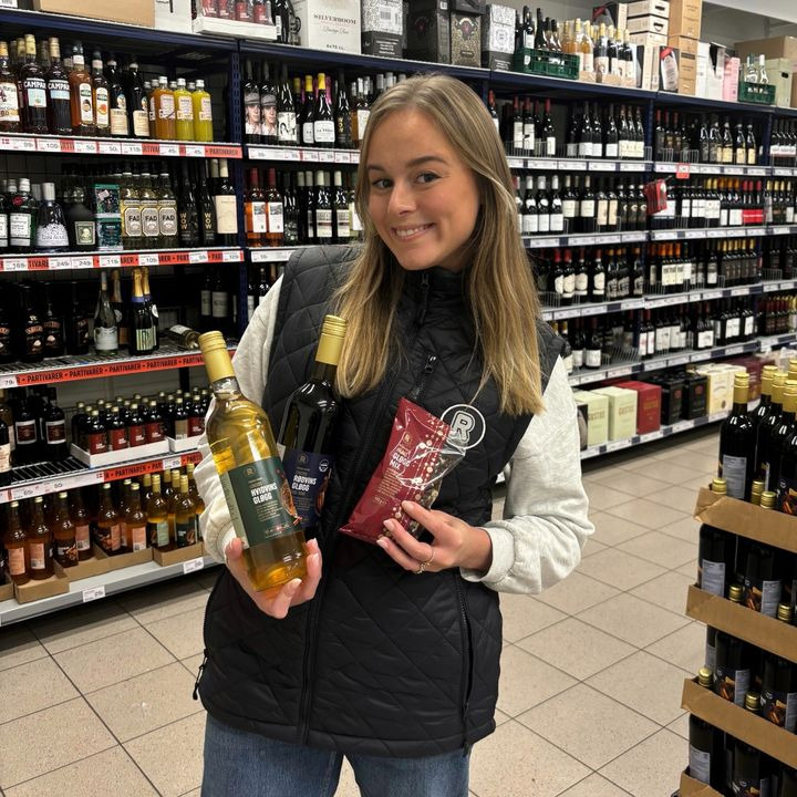 Juleforberedelser i fuld gang hos REMA 1000 Hadsund: Find alt til julen her