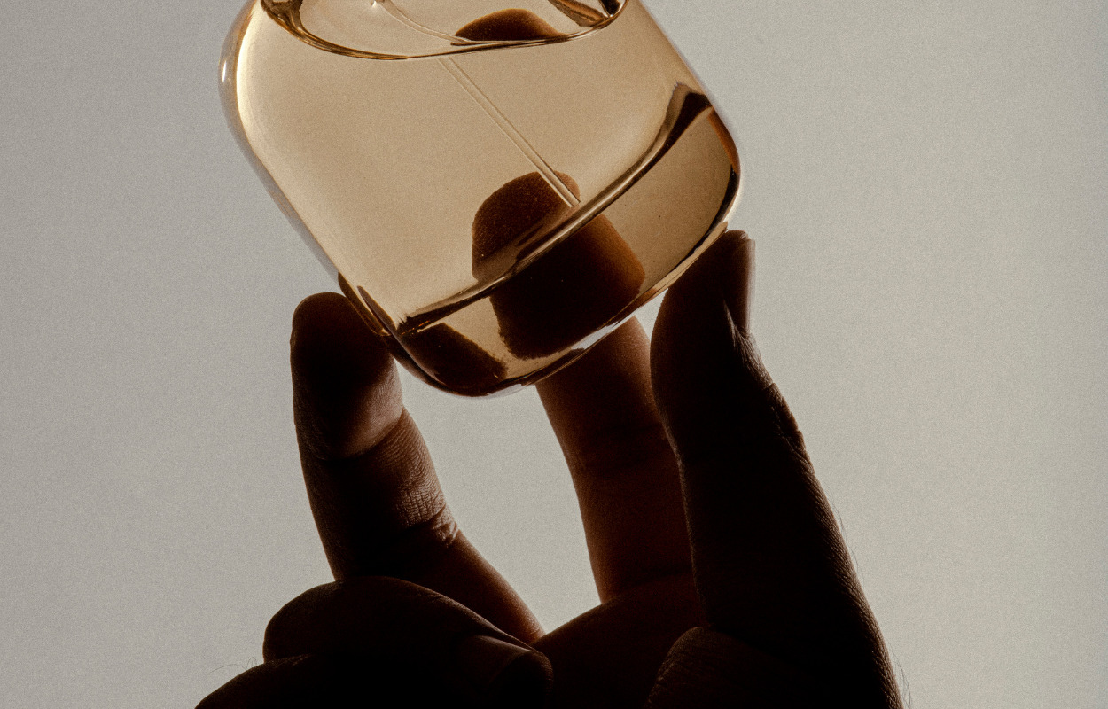 Butikstyve med parfume fik straksbøder