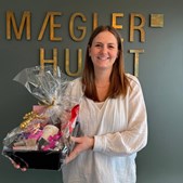 Mæglerhuset fejrer succesfuldt sommerhussalg i Hou