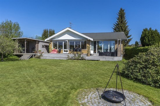 Fyrrevænget 21 til salg for 6,5  mio. kroner - Se 3 andre boliger til salg i Furesø Kommune