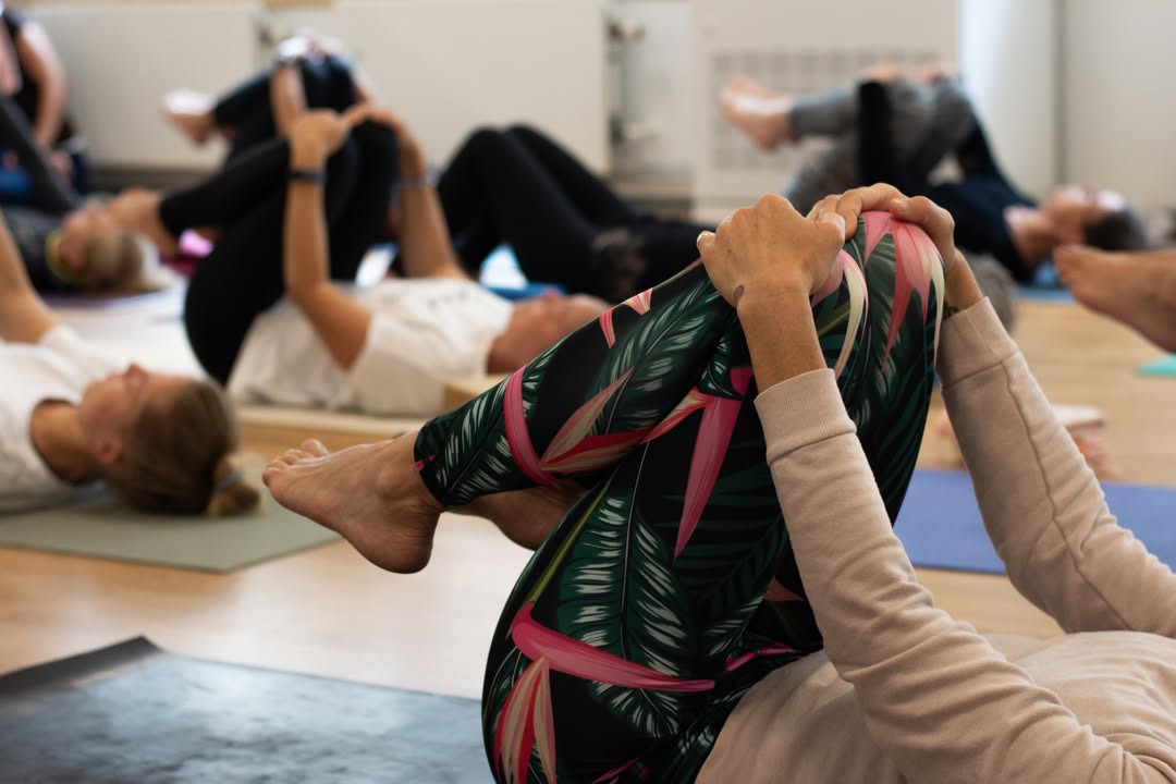 Fokus Folkeoplysning inviterer til yin yoga med pulseringer i Valsted