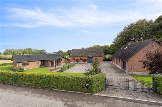 Top 6 over dyreste boliger til salg i Kjellerup. Priser op til 16.995.000 kr