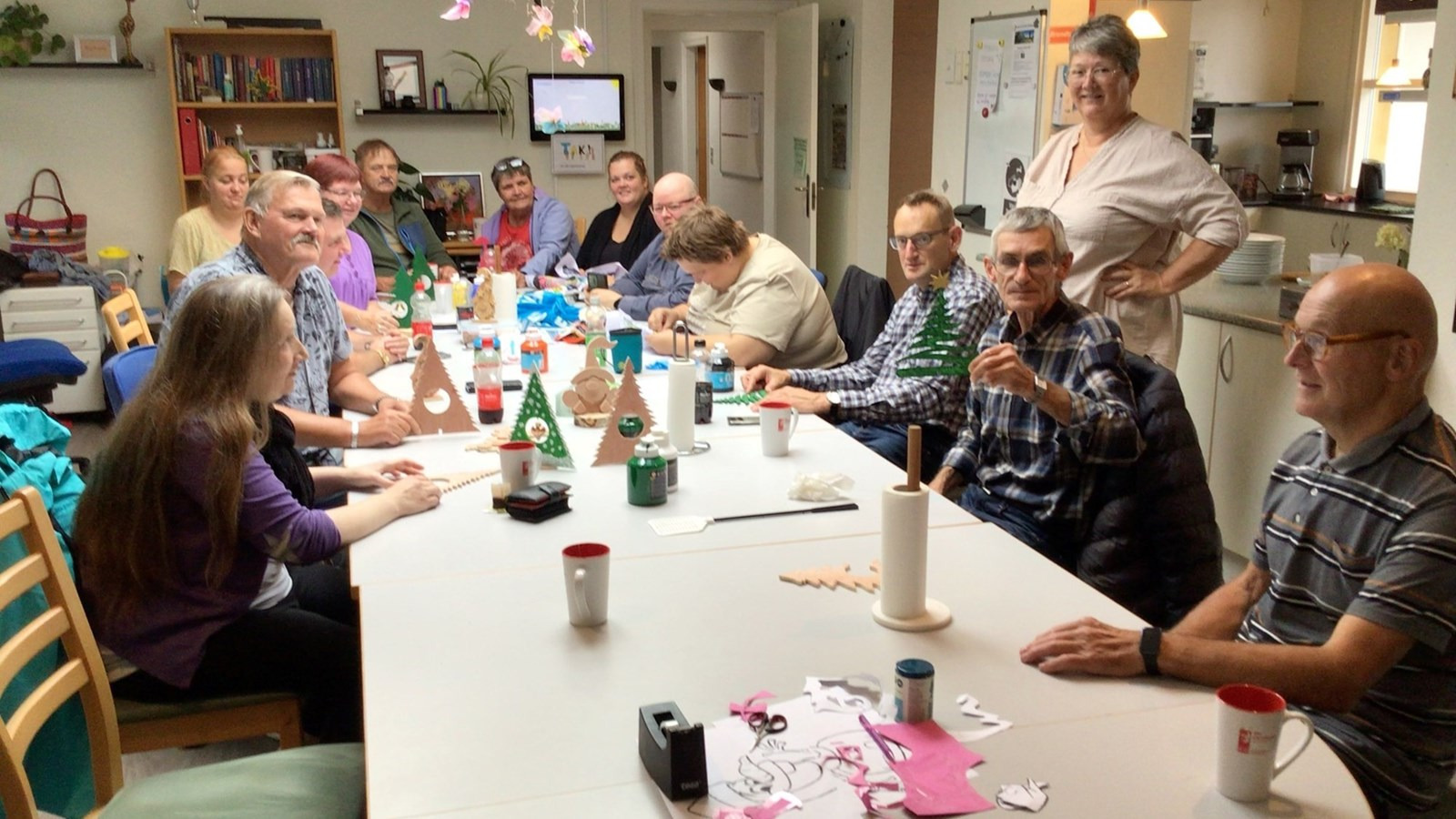 Gør en god handel til Julebazar på Værestedet Orkideen