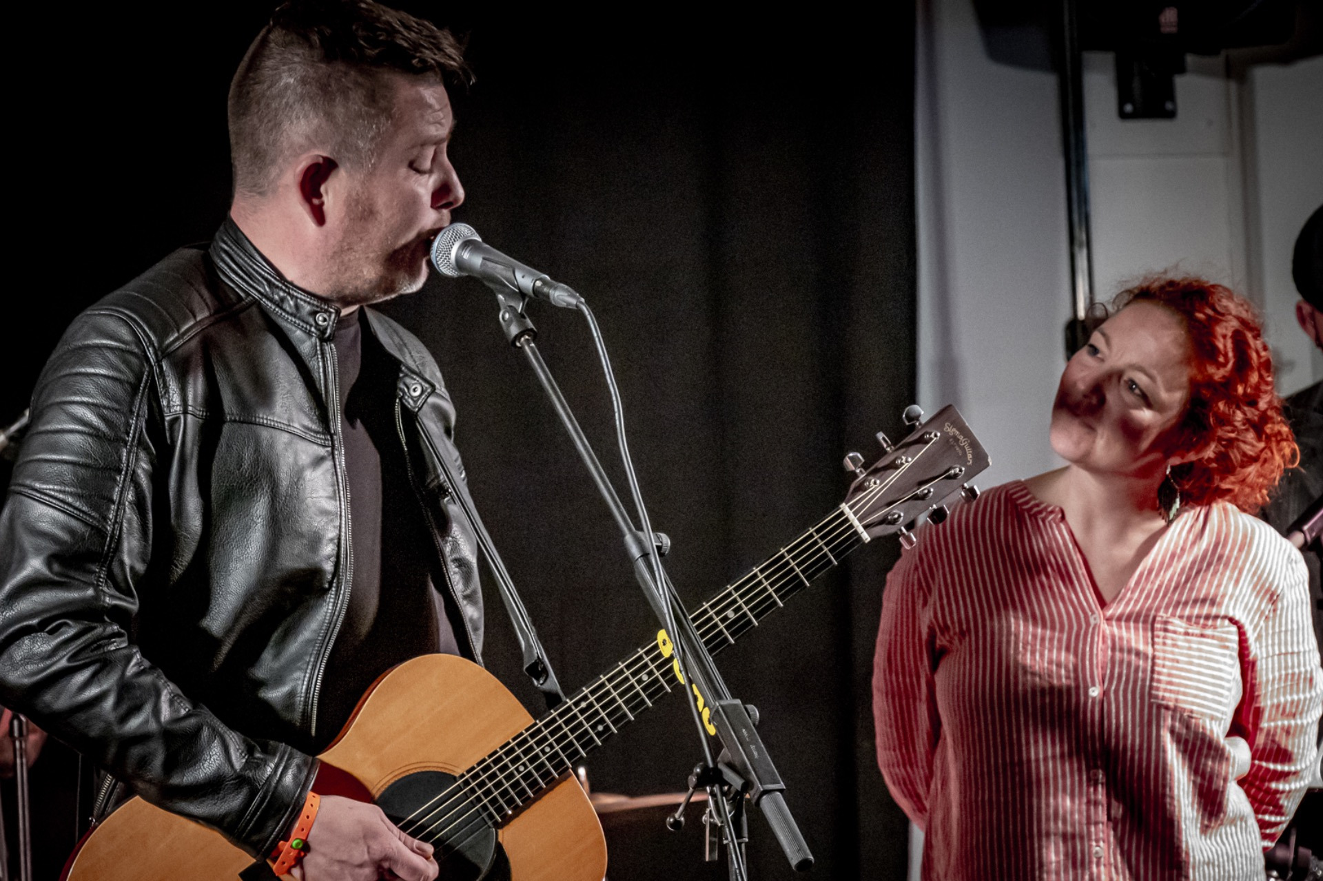 Oplev dobbeltkoncert med Joakim Lykke og Kristine Hoelgaard