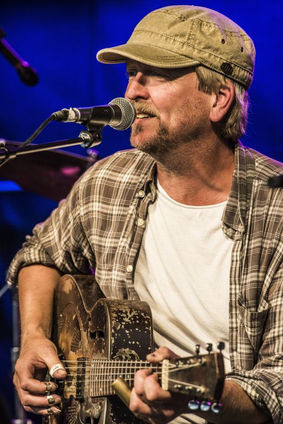 Oplev H.P. Lange i en intim koncert på Hjørnet