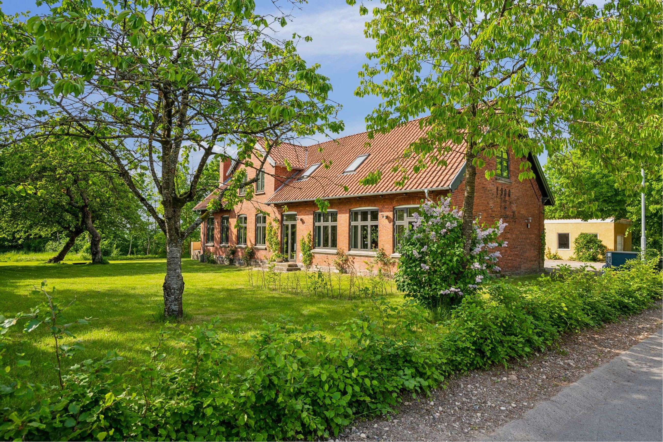 Luksus til salg: Søbakken 4 til 5,5  mio. kroner – Se Hornslets dyreste boliger her