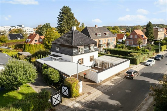 Peter Rørdams Vej 48A og 4 andre boliger er kommet til salg denne uge i Kongens Lyngby - se boligerne her.