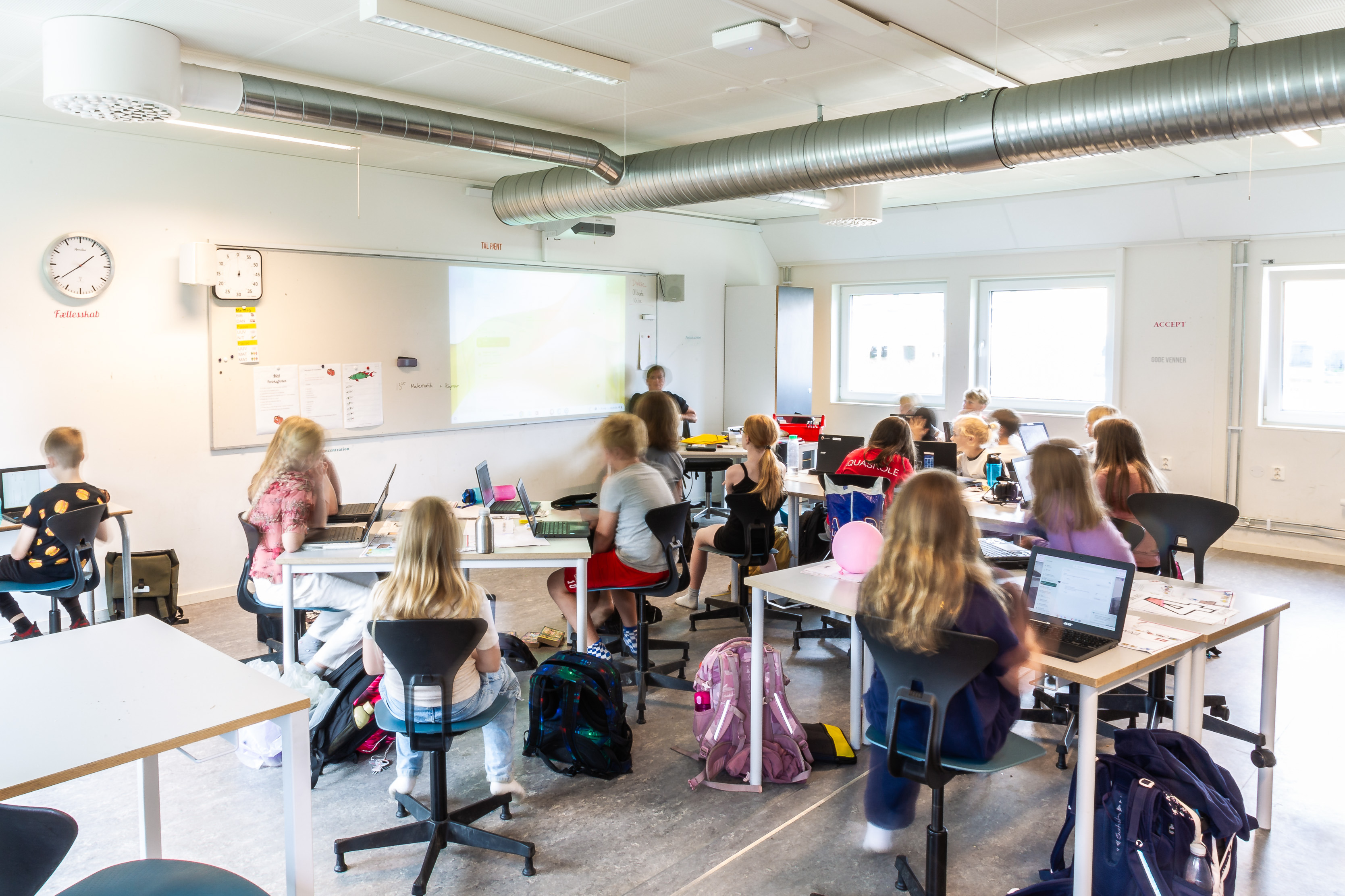 Tollundskolen udvides med midlertidige pavilloner grundet eksplosiv elevvækst