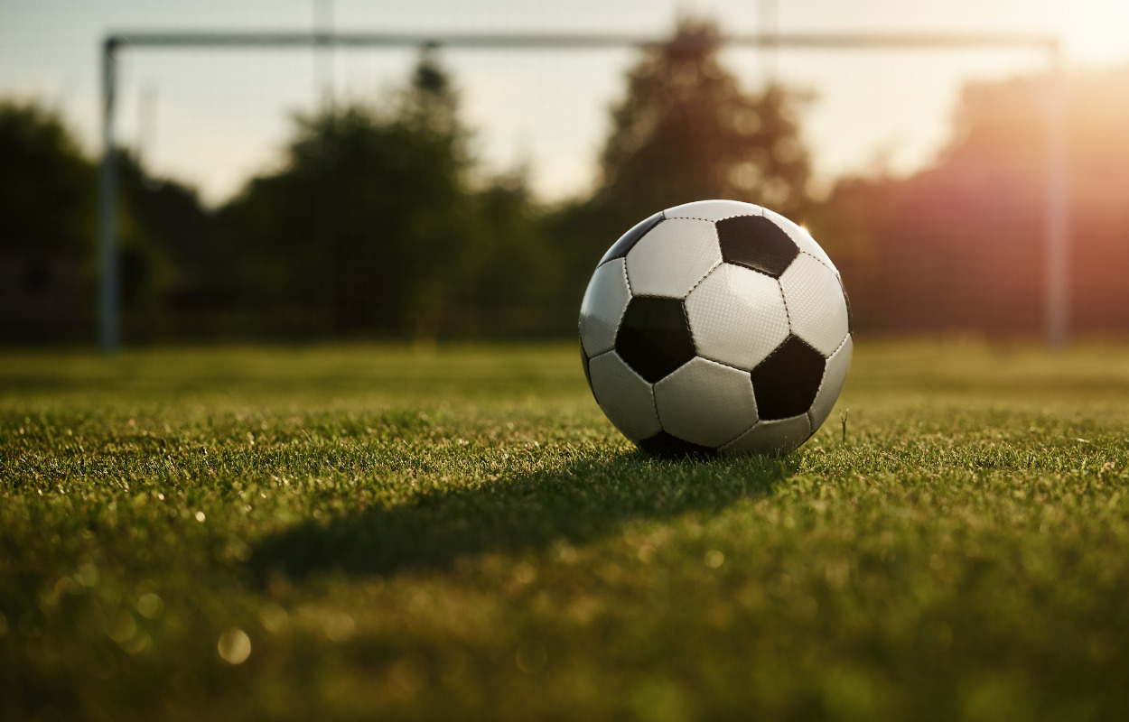 Hr. Toft i målorgie: Brønderslev IF triumferer med 6-5 over Hjørring AIK Frem i dramatisk Serie 2-kamp