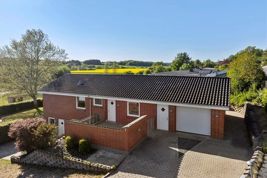 Til salg hos EDC DANEBO: Flot renoveret ejendom med fantastisk udsigt