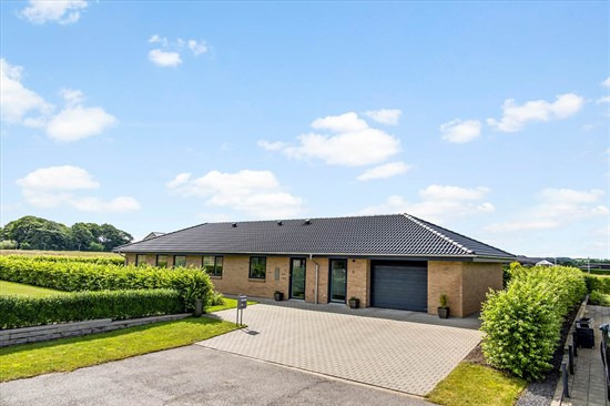 Top 6 over dyreste boliger til salg i Toftlund. Priser op til 30.000.000 kr