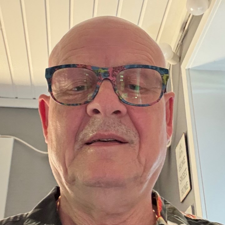 Portrætfoto af Elias Vinther