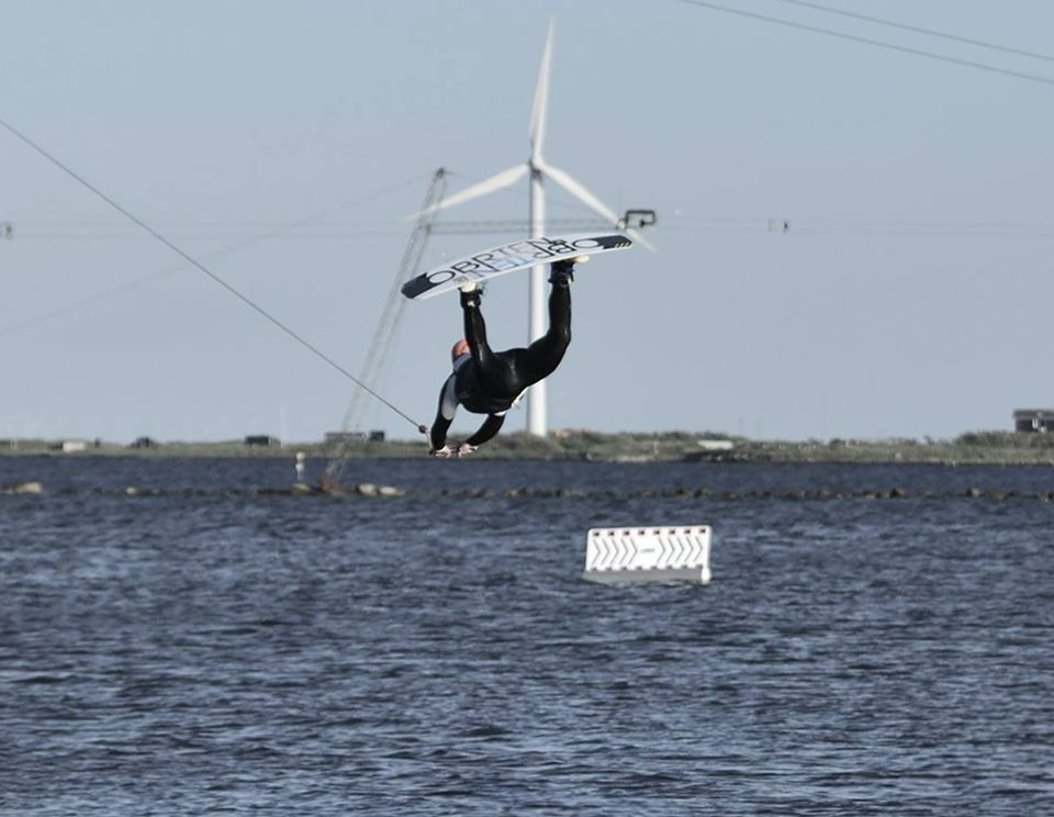 Nu åbner wakeboardbanen på Esbjerg Strand