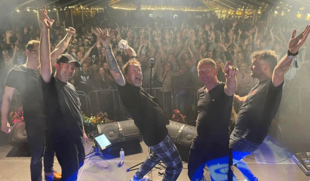 La Casita inviterer til en aften med fest og fællessang når Thomas Helmig Jam kommer på besøg