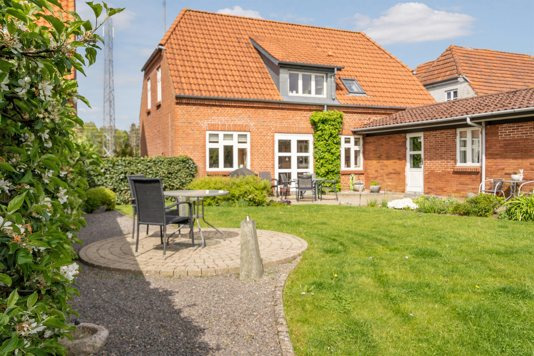 Top 4 over dyreste boliger til salg i Tjæreborg. Priser op til 1.998.000 kr