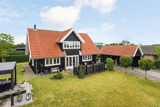 Drømmer du om luksus? For 3.197.000 kr er Bakkegårds Allé 40 kommet til salg - Se den og de dyreste boliger til salg her