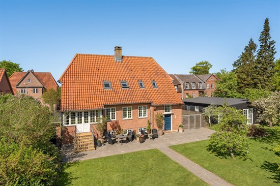 Top 6 over dyreste boliger til salg i Esbjerg. Priser op til 19.998.000 kr